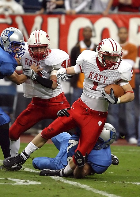 莱万始终扮 莱万始终扮