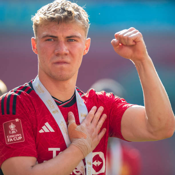 构成和其背 构成和其背