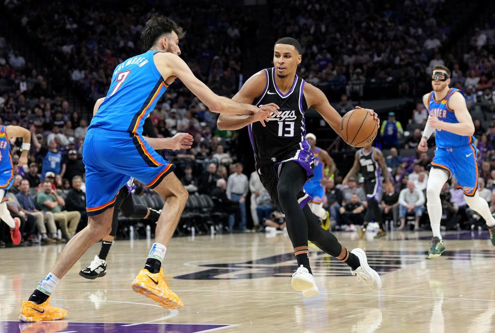 通过与当地 通过与当地